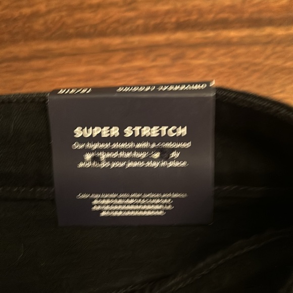 GAP NWT Women’s jeans - 12/31 Regular -Super Stretch -Universal Legging - Picture 6 of 9